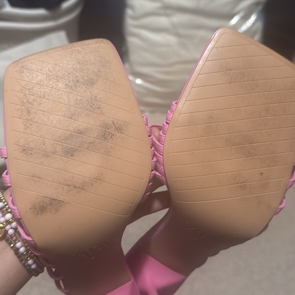 Pink heels - Picture 4 of 4